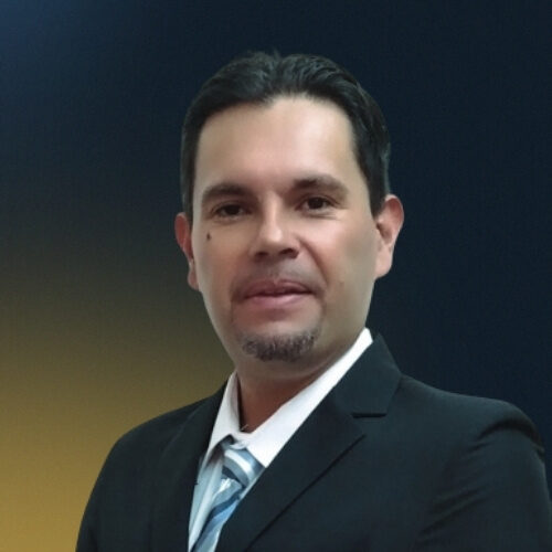 Luis-coto-headshot Luis-coto-headshot